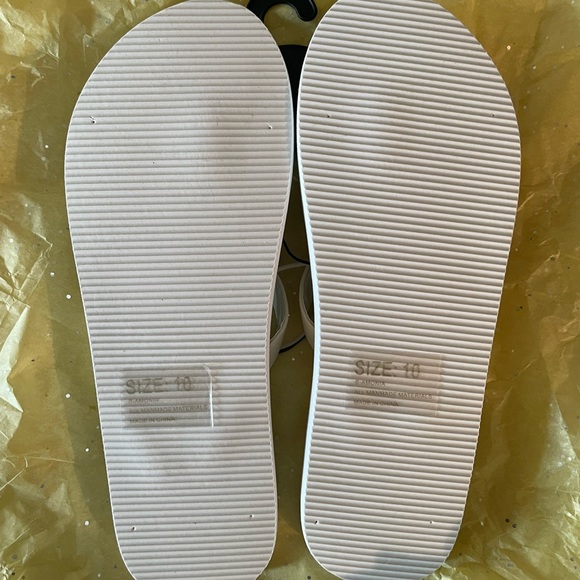 Beverly Hills Polo Club Woman Thong Flip Flop - Picture 2 of 4